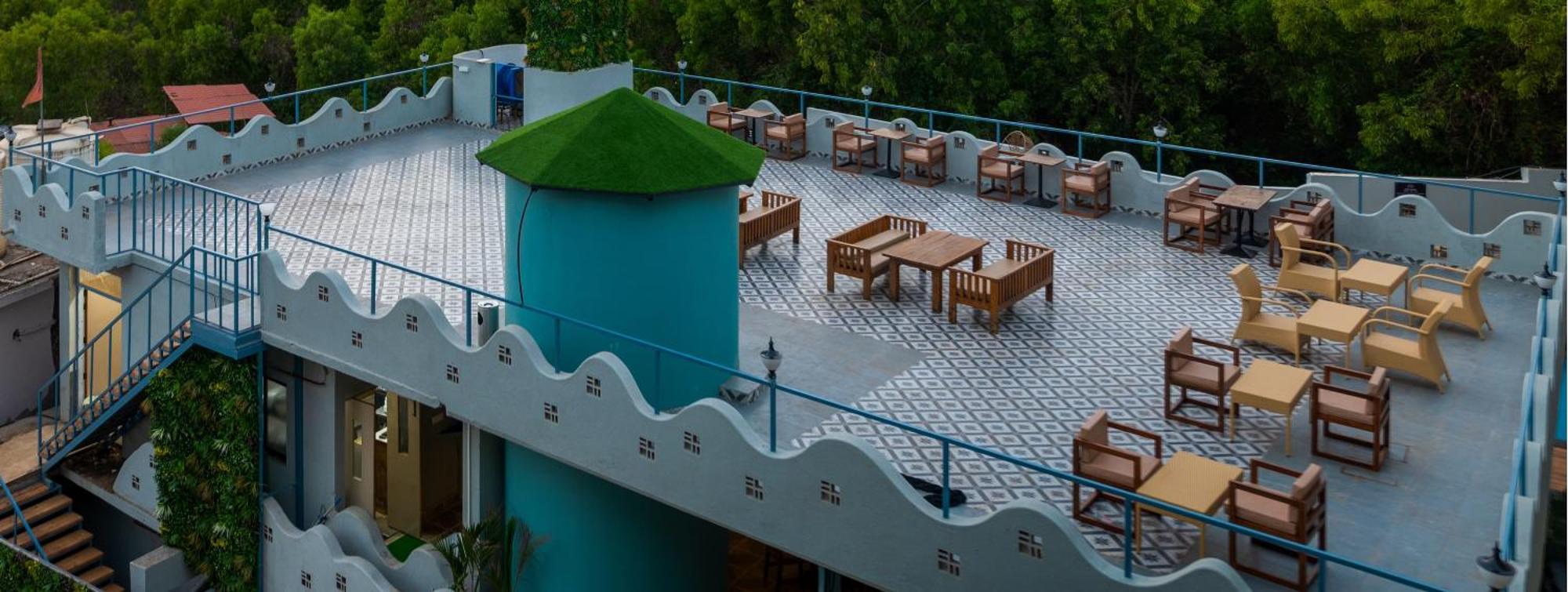 Grand Continent Morjim Hotel Exterior photo