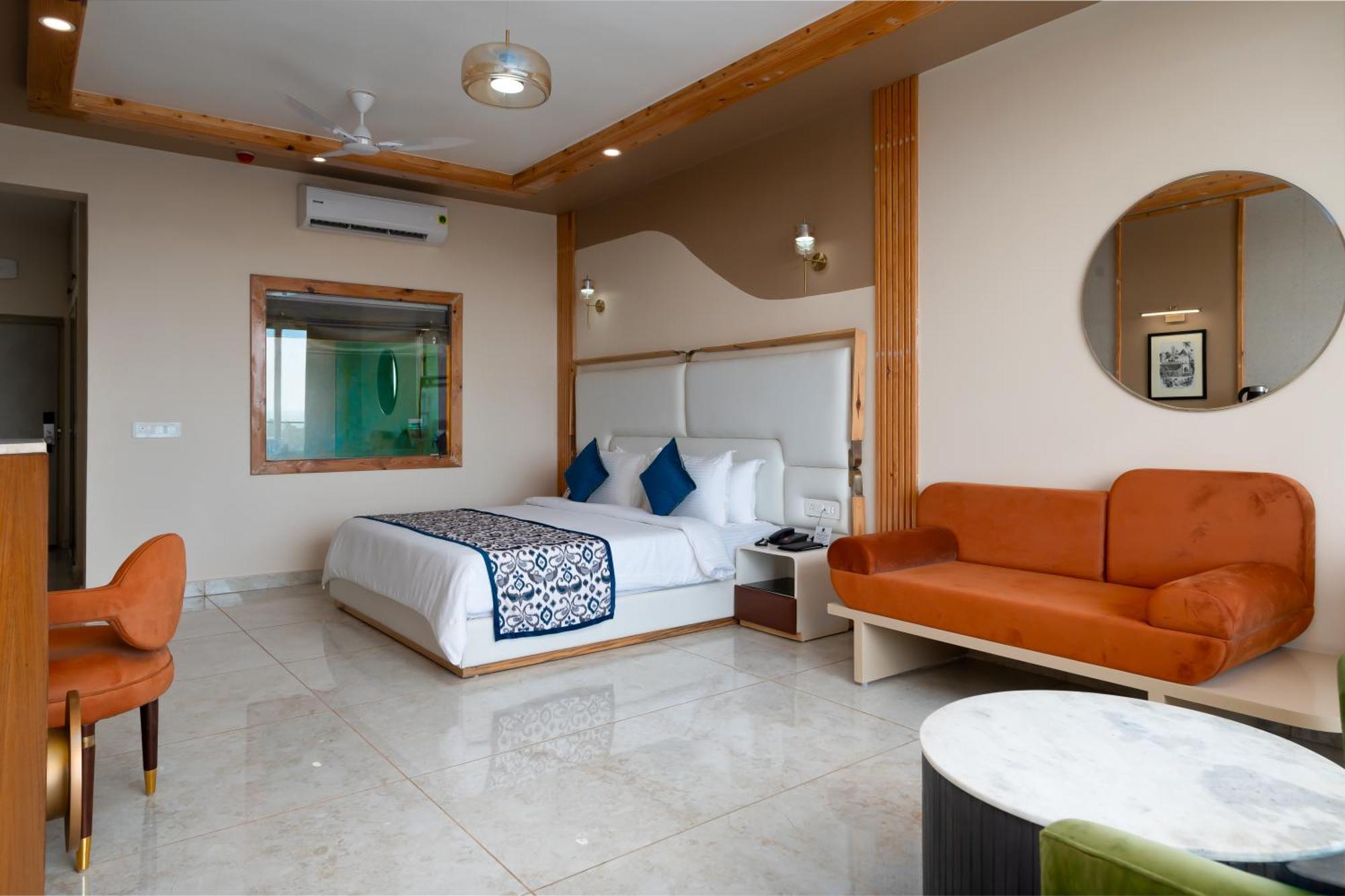 Grand Continent Morjim Hotel Exterior photo